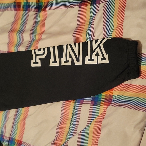 🍬 Victoria's Secret PINK Joggers - Picture 2 of 9